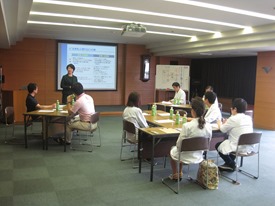 研修事業ページ内医師・医師会接遇研修(左側)